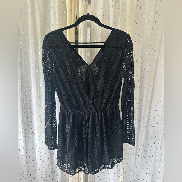 Bethany Mota Lace Surplice Snap Button Open Back Long Sleeve Gothic Romper Small - Picture 5 of 8